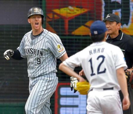 ５回阪神１死、西武・郭から２打席連続死球を受け、怒鳴るマートン＝西武プリンスドーム（撮影・堀内翔）