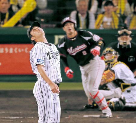 ７回、今江に３ランを浴びる松田（撮影・棚橋慶太）