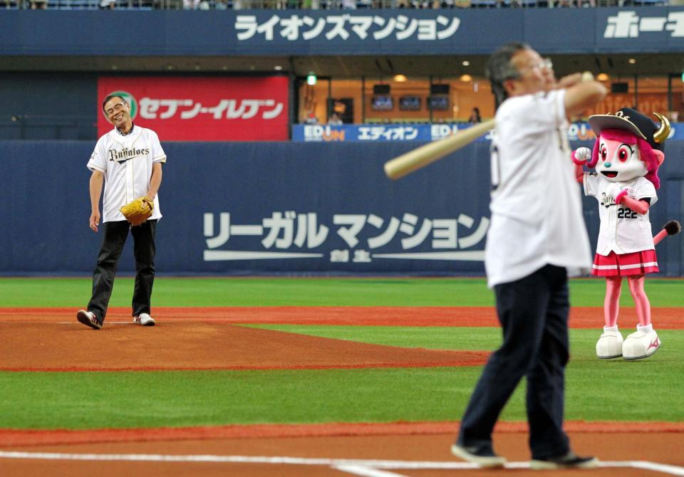 オール阪神 巨人が京セラで始球式 タイガース デイリースポーツ Online