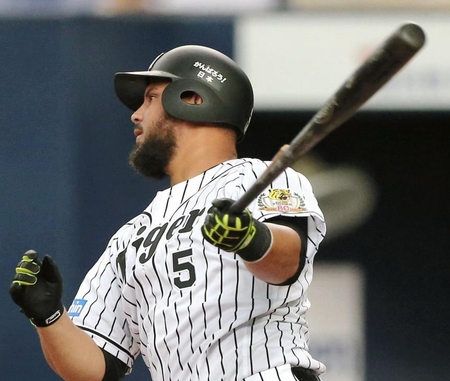 １回阪神、先制適時打を放つゴメス＝京セラドーム（撮影・飯室逸平）