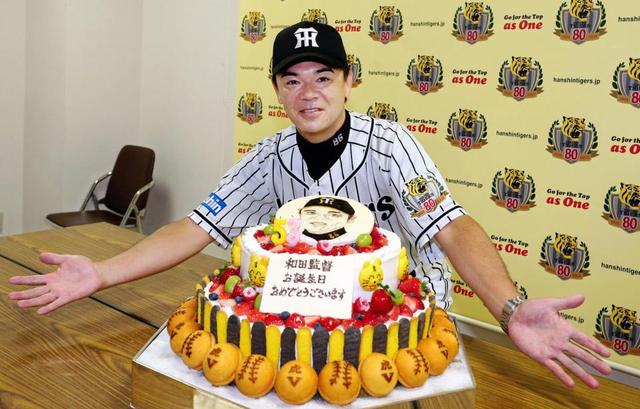 和田監督、53歳誕生日を首位で迎える