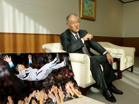 金本監督の胴上げを見たい！インタビューで抱負を話す坂井オーナー