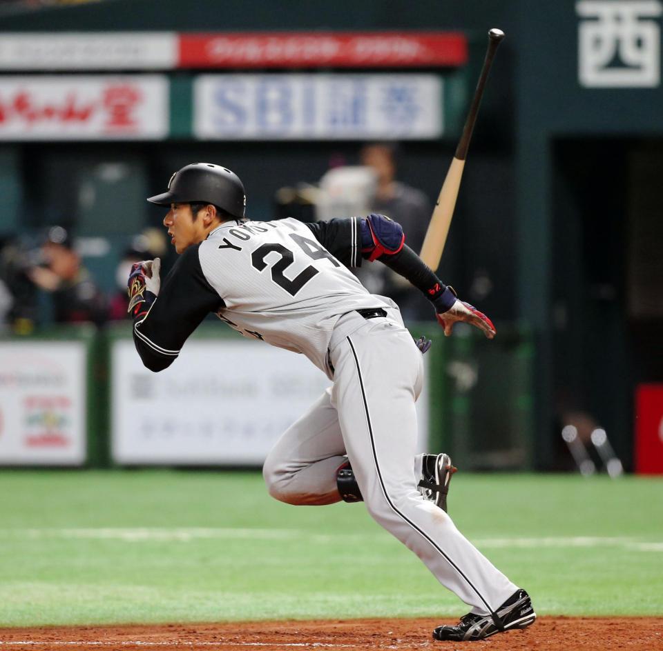 ５回阪神、１死三塁、中前に適時打を放つ阪神・横田慎太郎＝ヤフオクドーム（撮影・飯室逸平）