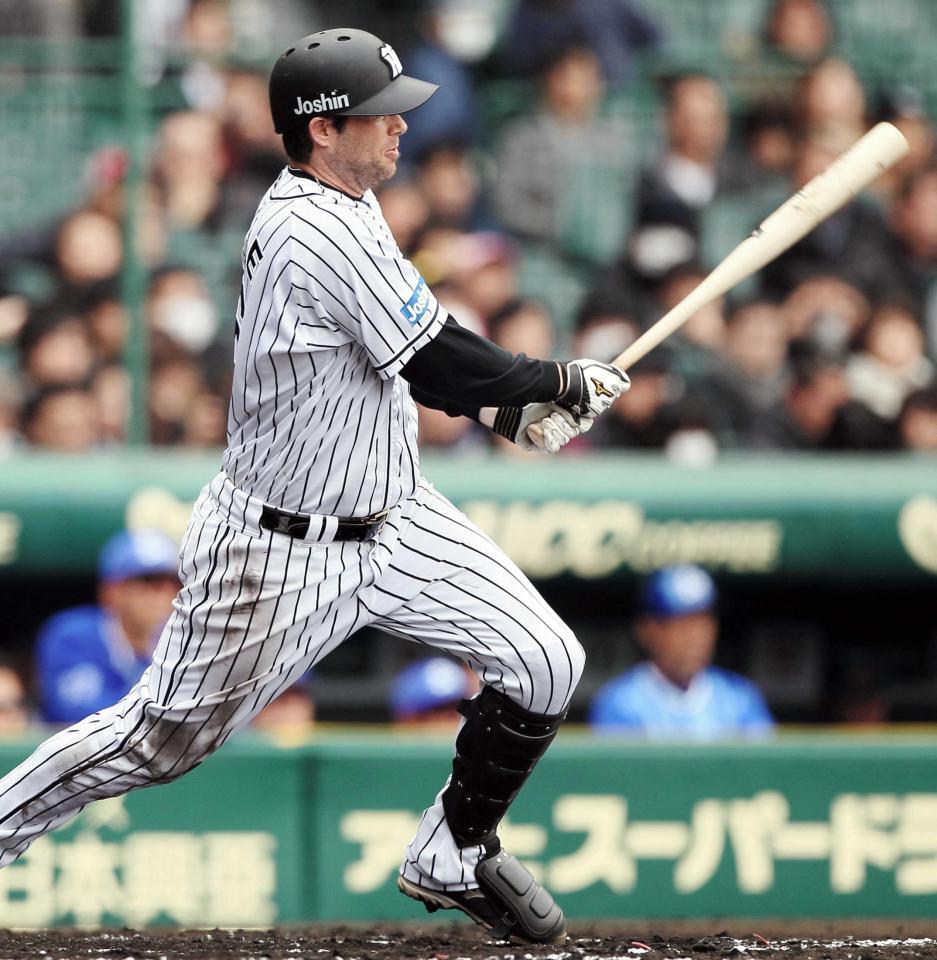 　２回、左前打を放つへイグ（撮影・北村雅宏）