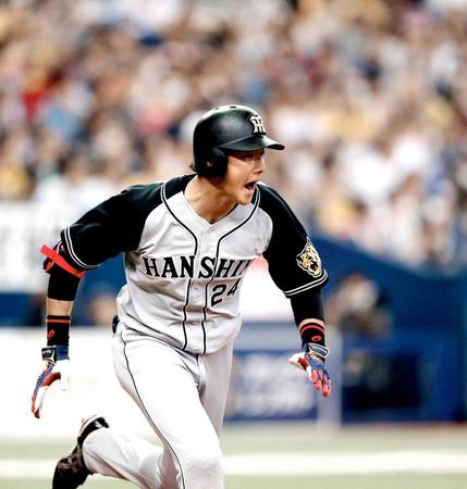 ６回、中前に適時打を放ち雄叫びを上げる横田　