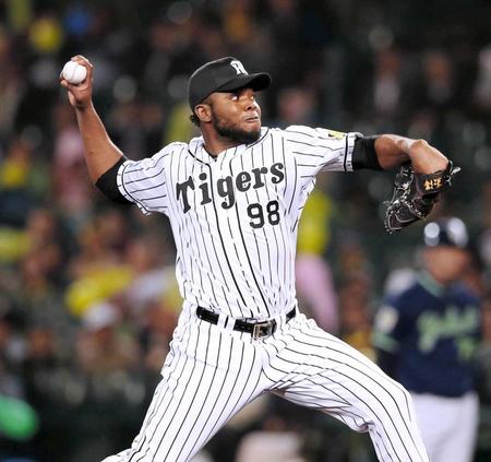　９回に登板し、無失点で締めくくったドリス（撮影・高部洋祐）