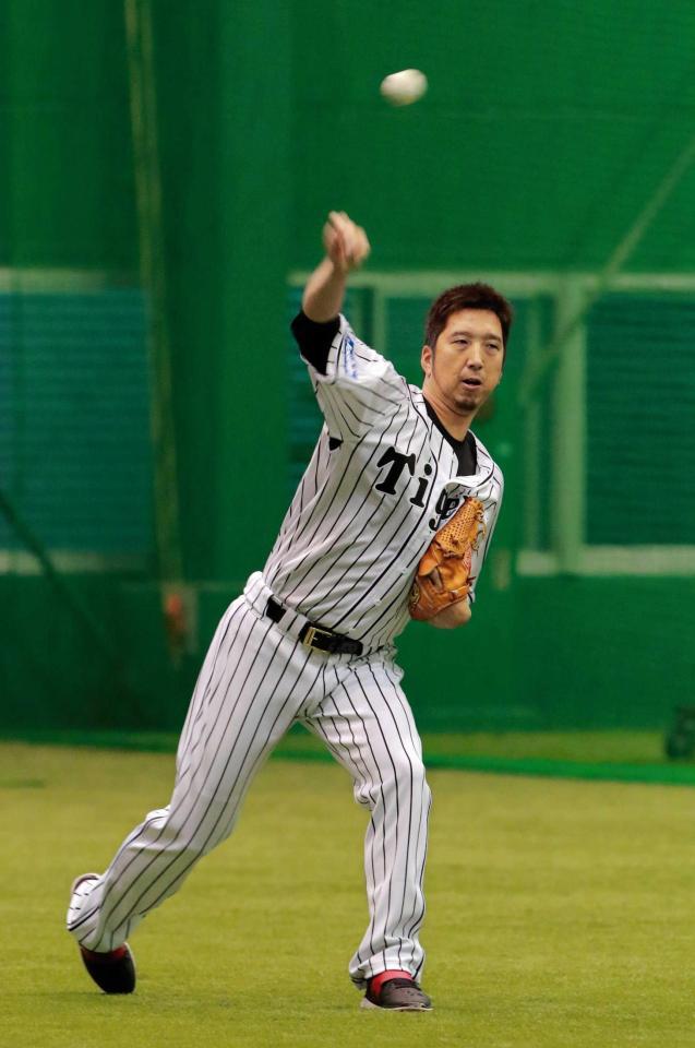 入念に調整する藤川