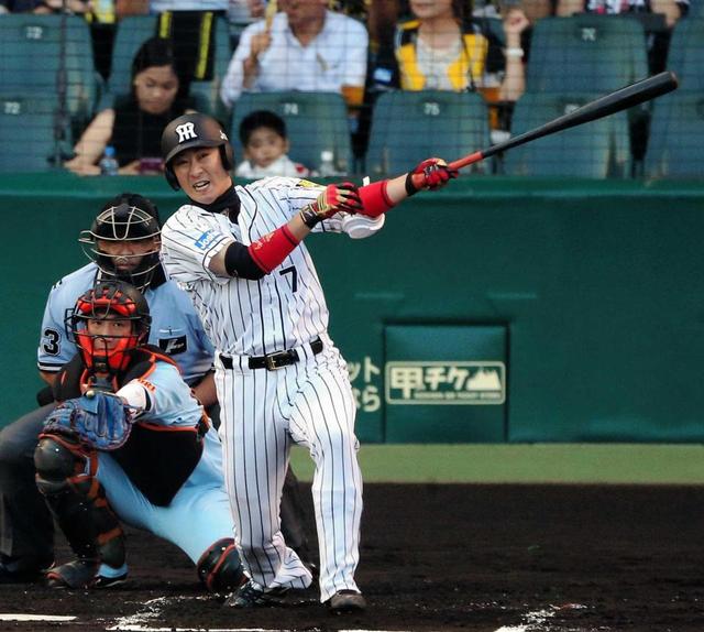 西岡、完全復活や！右打席“解禁”で今季2度目の猛打賞/タイガース