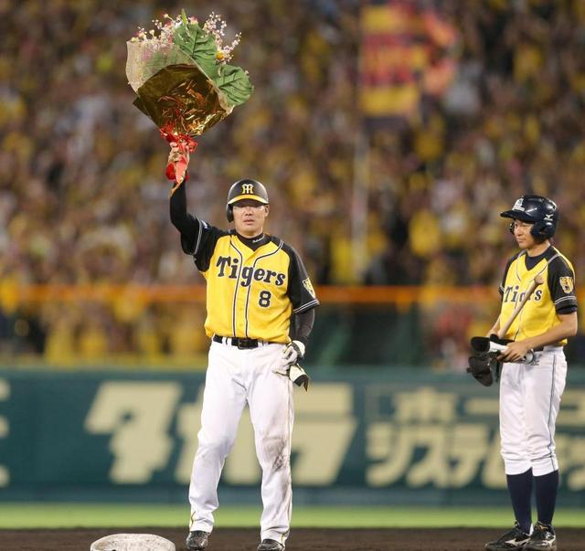 福留がサイクル安打　阪神では０３年の桧山以来　プロ野球史上６４人目