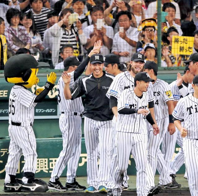 秋山１５３９日ぶり星　長かったプロ通算６勝目「本当に気持ち良かった」