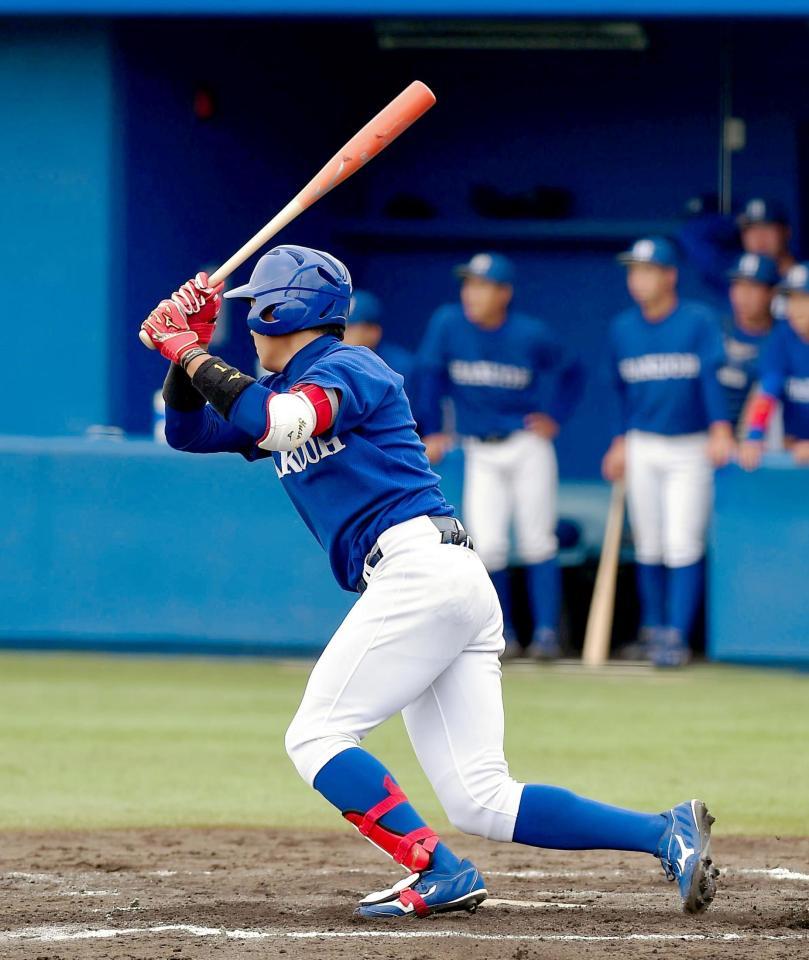 ２回、二塁打を放つ白鴎大・大山（撮影・堀内翔）