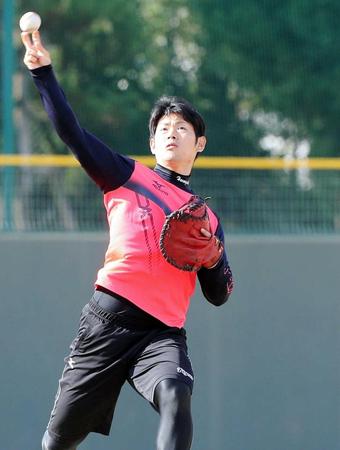 　甲子園での自主トレを打ち上げ、来季への意気込みを語った原口