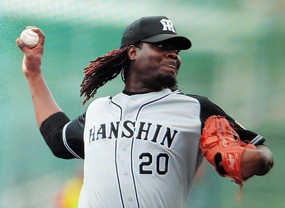 紅白戦で力投するメンデス