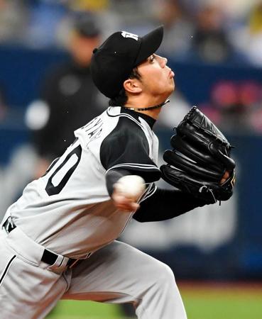 力投する阪神・青柳晃洋＝京セラドーム（撮影・高部洋祐）