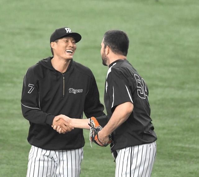 糸井「好球必打」でジョンソン撃つ　“予習”怠りなし！超人節もサク裂