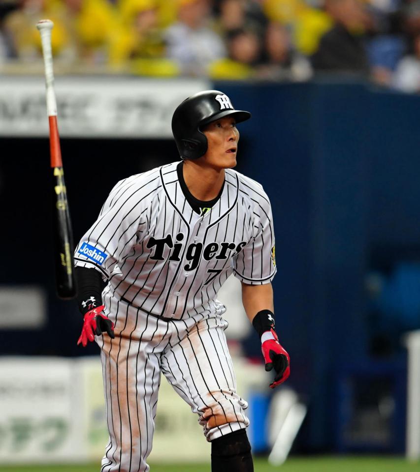 ６回阪神、にソロ本塁打を放つ糸井＝京セラドーム（撮影・高部洋祐）