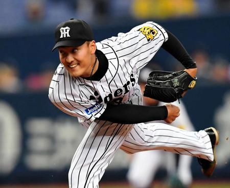 力投する阪神・秋山拓巳＝京セラドーム（撮影・高部洋祐）