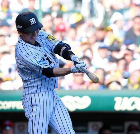 ６回阪神２死一・二塁、左前に適時打を放つ阪神・北條史也＝甲子園（撮影・高部洋祐）