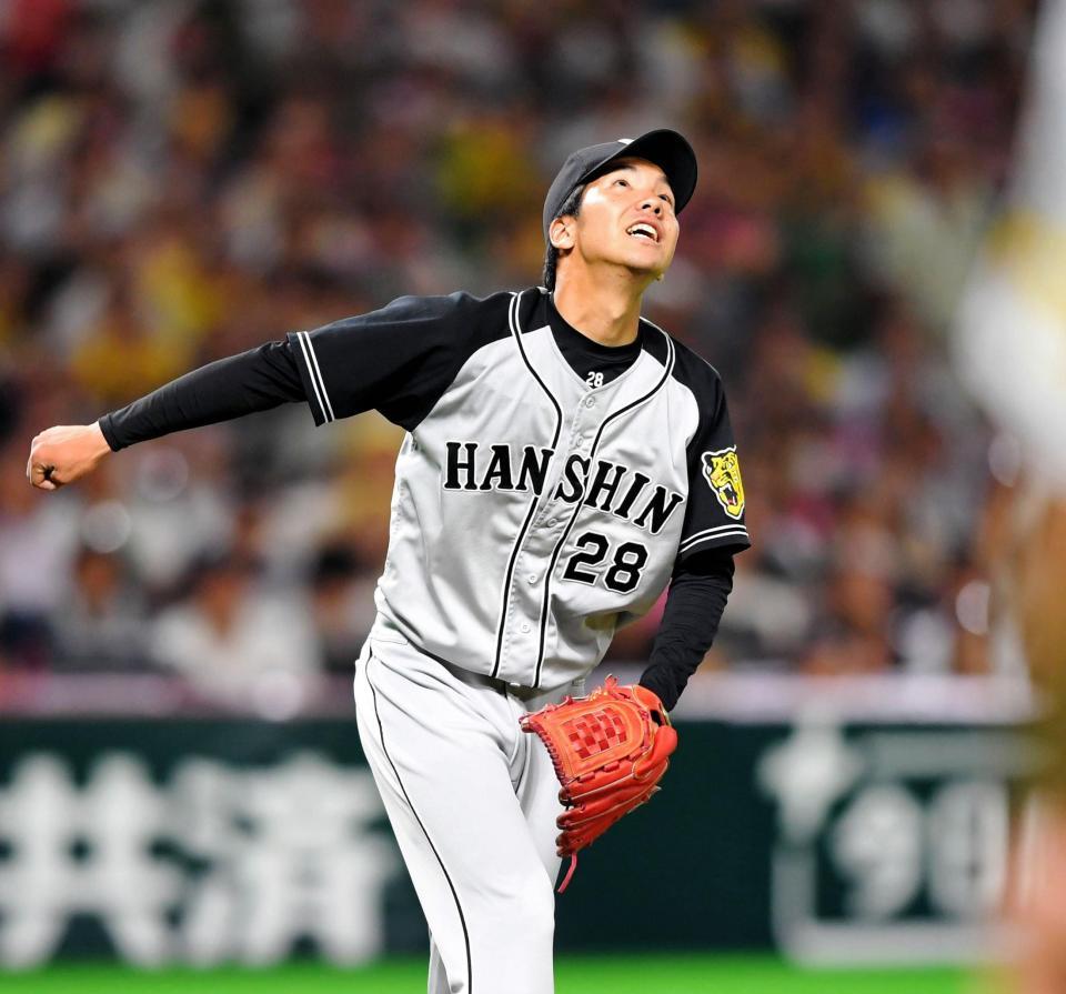 ３回、ソフトバンク・松田宣浩に適時二塁打を浴びる阪神・小野泰己＝ヤフオクドーム（撮影・北村雅宏）