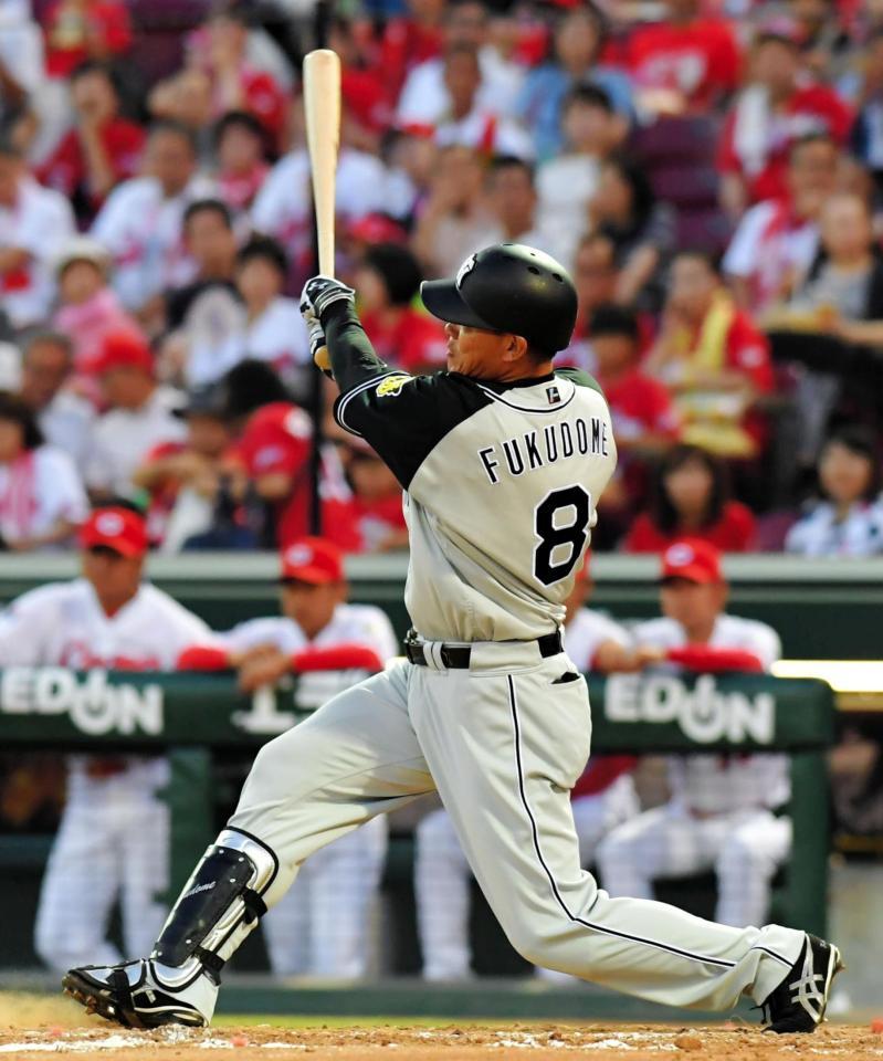 阪神・福留孝介が同点10号2ラン「早く追いつくんだと