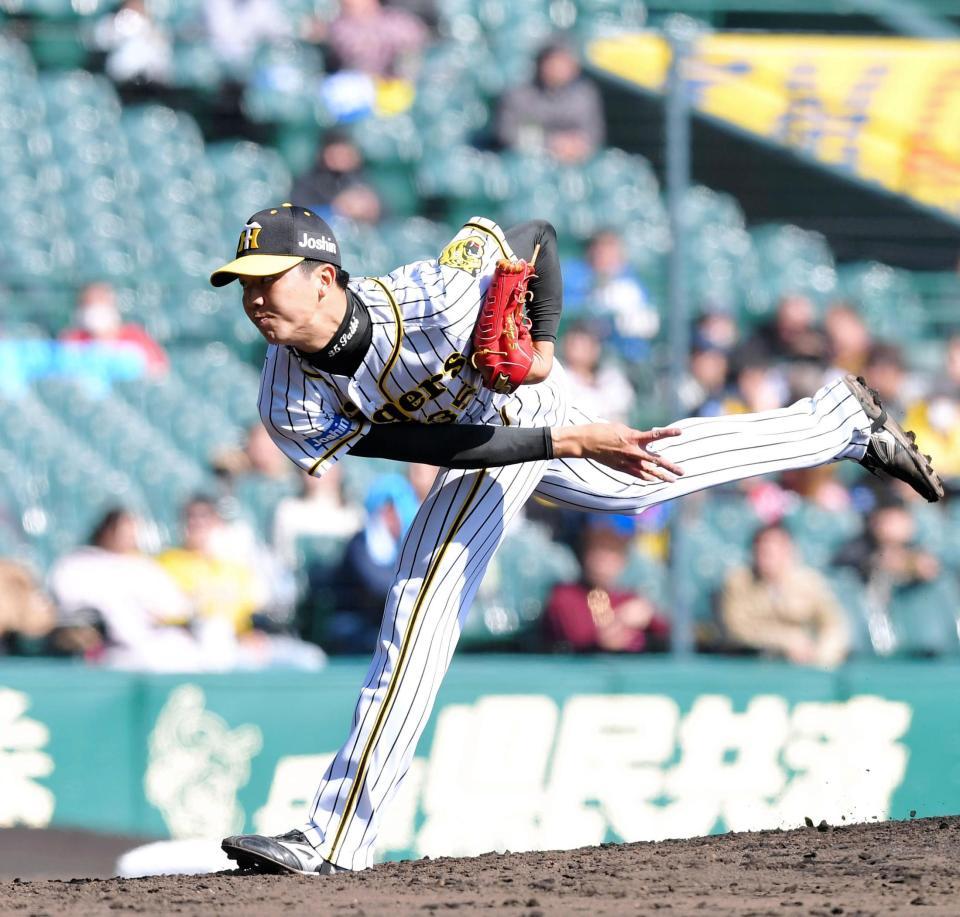 ４回から登板する阪神・才木浩人＝甲子園（撮影・北村雅宏）