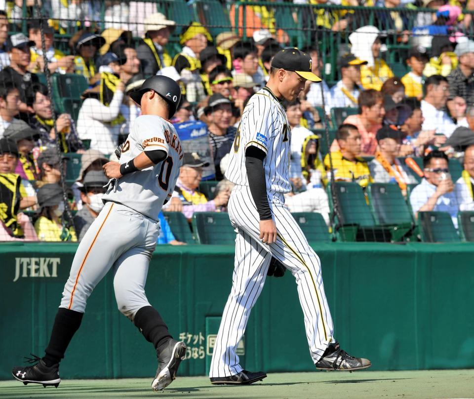 　４回、先制点を許した阪神・秋山