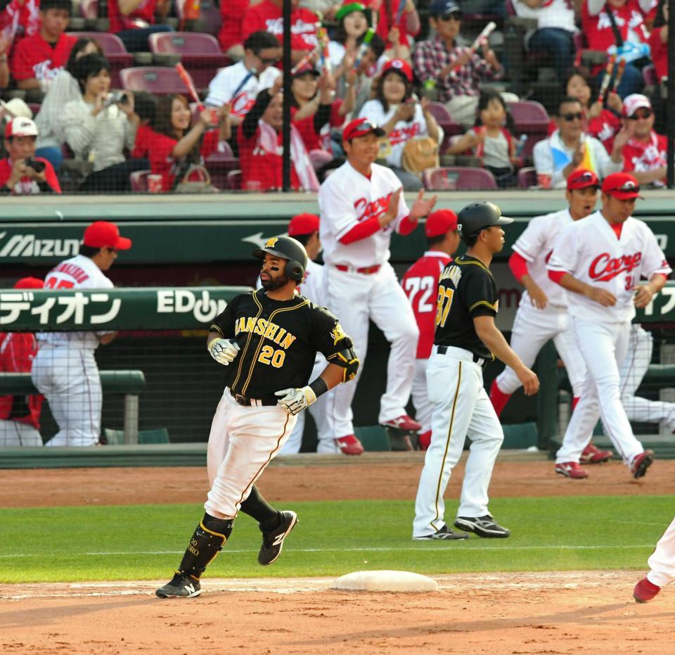 　９回、ロサリオが遊ゴロに倒れゲームセット