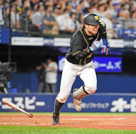 　９回、貴重な左線二塁打を放った北條（撮影・園田高夫）