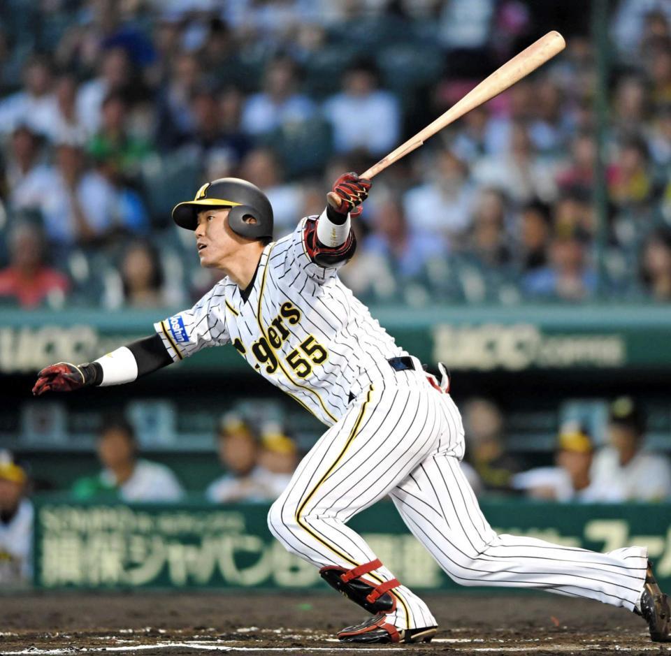 　１回、バットを折りながらも左前適時打を放つ陽川