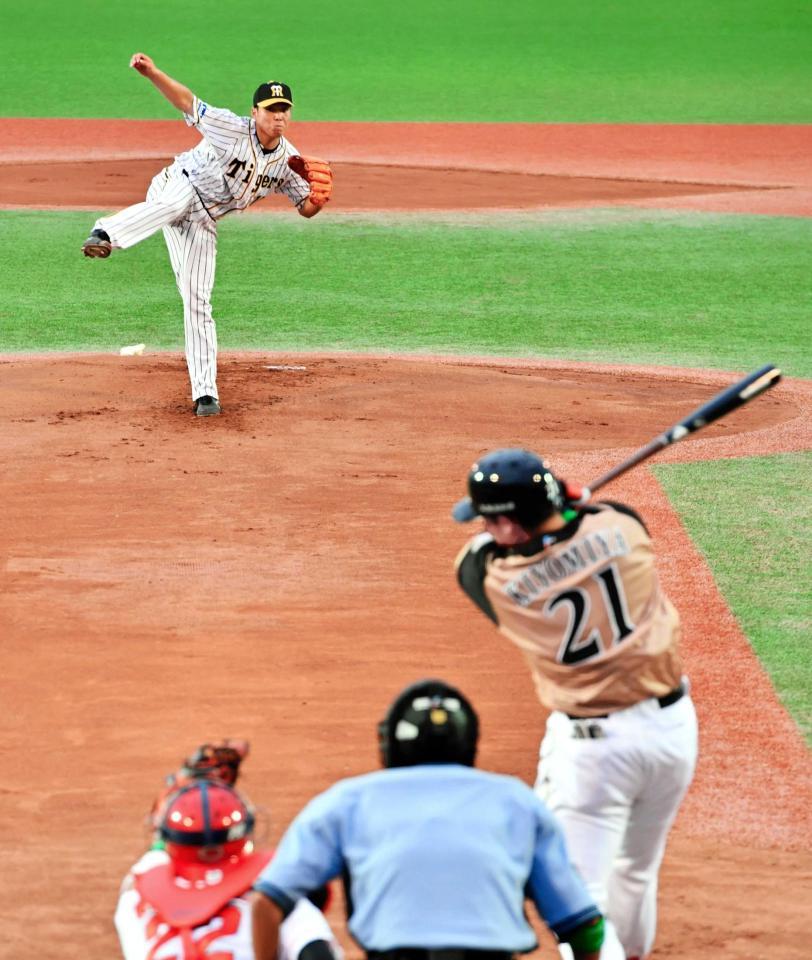 　１回、日本ハム・清宮（２１）から空振りを奪う阪神・馬場