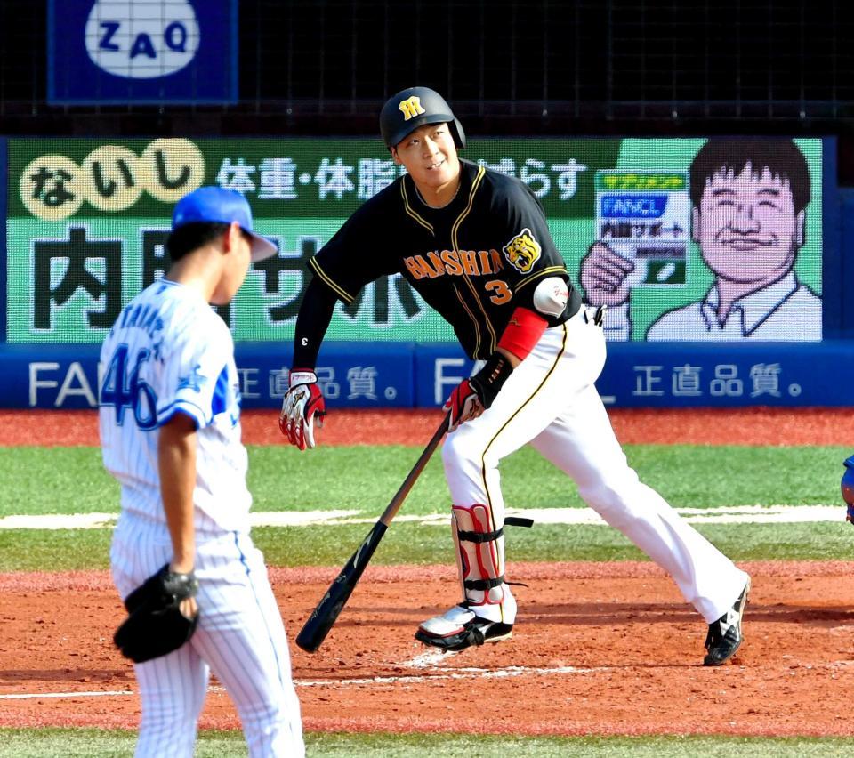 　３回、左越えに２打席連続となる２ランを放つ大山（撮影・出月俊成）