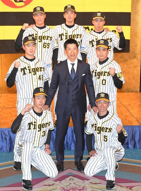 【写真】キナチカの懐かしい入団会見時 小幡&湯浅も同期だった!