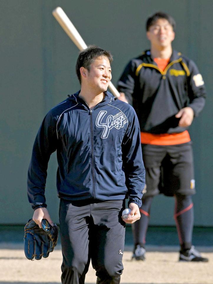 　練習中に笑顔を見せる斎藤