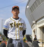 テレビ会見する阪神・矢野監督