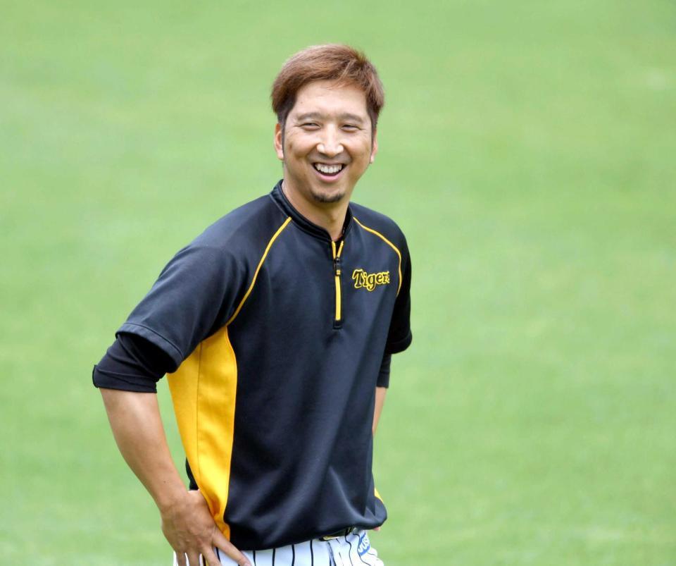 　練習中リラックスした表情を見せる藤川