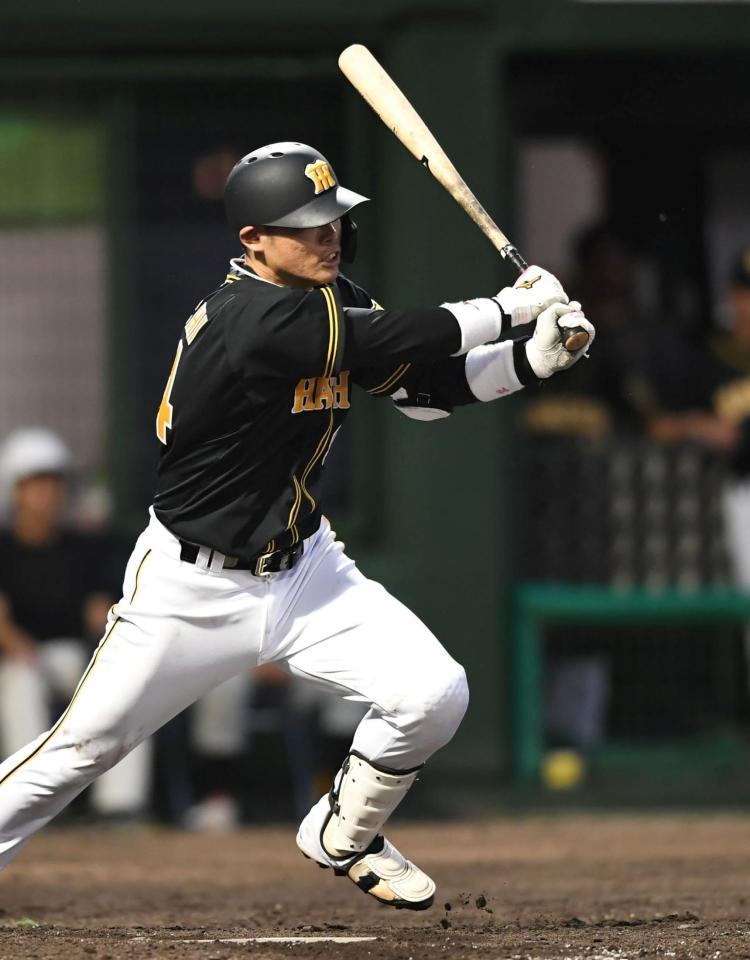 ３回、中前に勝ち越しとなる２点適時打を放つ原口