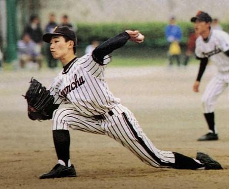 　中学時代の岩崎（家族提供）