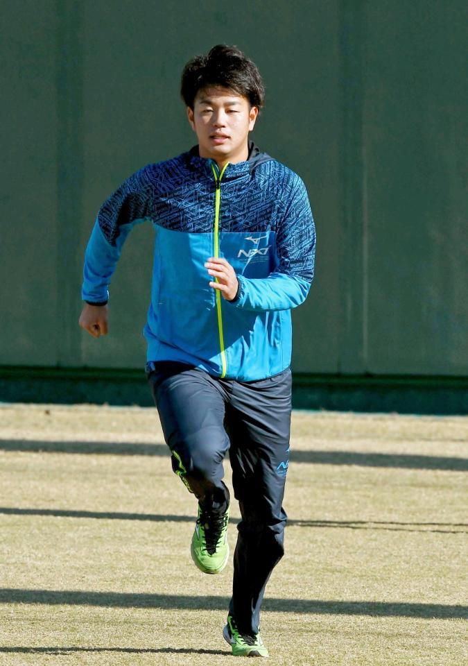 　鳴尾浜でトレーニングをする高橋遥（撮影・北村雅宏）