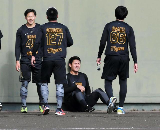 阪神ドラ1西純 恒例新人3千メートル走ビリも「伸びしろ」 本田ばり