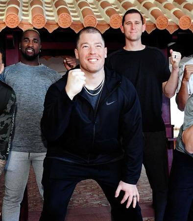 　ポーズを決めるボーア＝撮影・田中太一