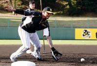 　２日連続で早出特守をするマルテ（撮影・田中太一）