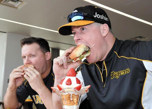 阪神 ボーア サンズ 道の駅 イチゴパフェに大満足 何層にも １０点満点中１０点 阪神タイガース デイリースポーツ Online