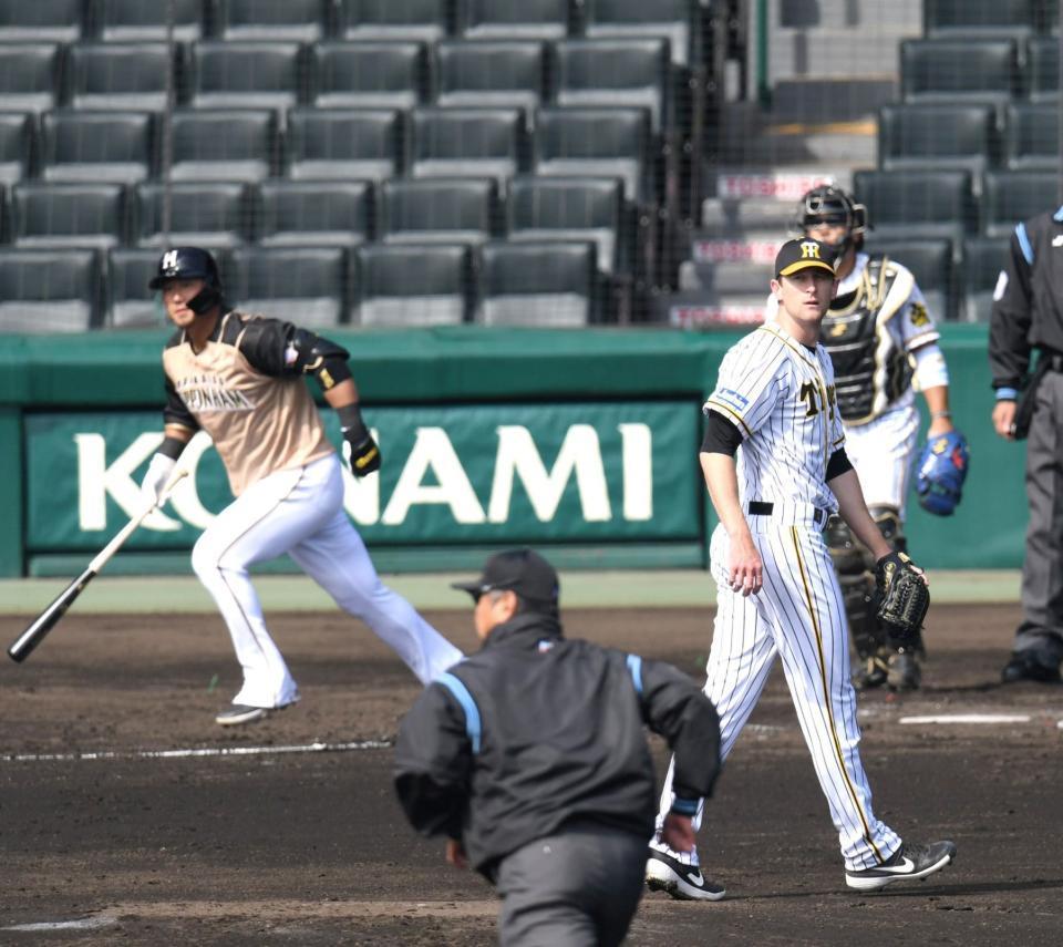 　２回、ガンケルは中田に３ランを許す（撮影・山口登）