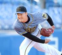 　５回から登板し、好投した秋山