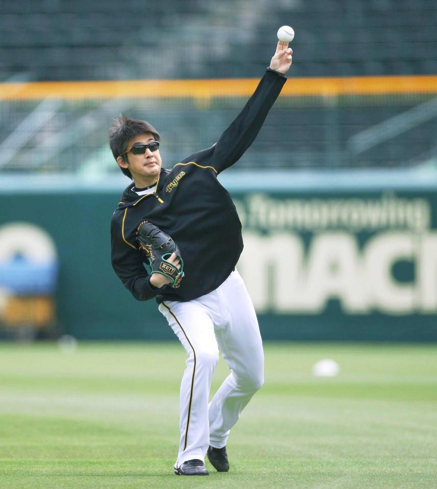 　キャッチボールする能見（阪神タイガース提供）