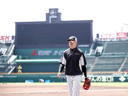 　甲子園で練習した福留（阪神タイガース提供）