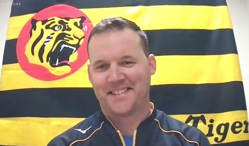 オンラインで取材を受ける阪神　ジェリー・サンズ＝甲子園