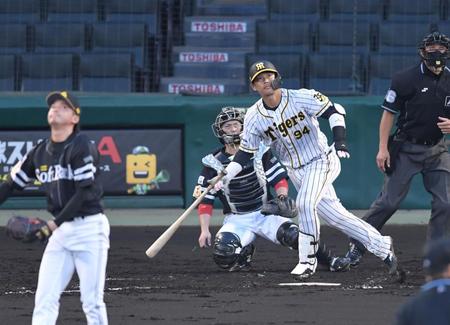 　２回、同点２ランを放つ原口