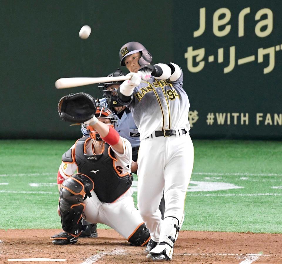 　４回、左越えに同点ソロを放つ原口