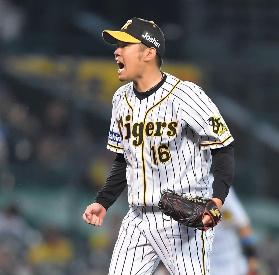 　５回、ピンチで三振に仕留め声を張り上げる西勇輝